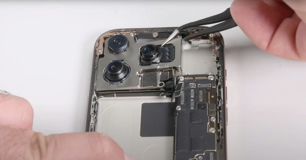 صادرات iPhone من الهند 11،500،00 بين يناير وأبريل